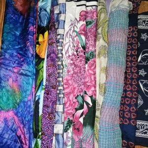 💃18 scarves lot